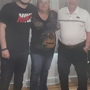 Meet your Posher, Dennis